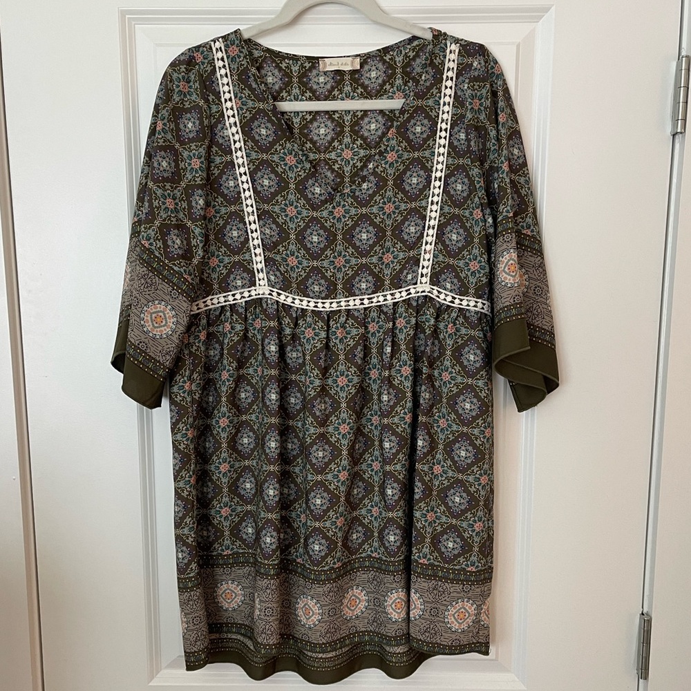 Altar’d State Dress - Picture 2 of 4